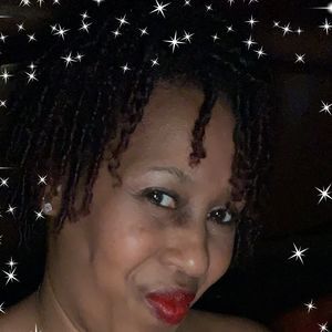 Meet your Posher, Yolanda